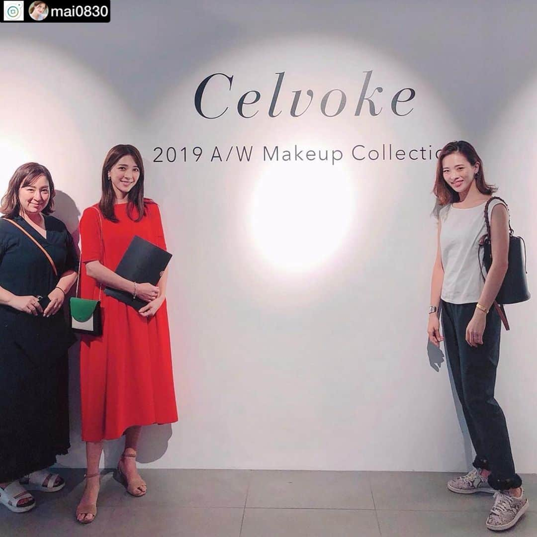 森田麻恵さんのインスタグラム写真 - (森田麻恵Instagram)「celvokeの2019AW の新作発表会に行ってきました。  今回も素敵な世界観のcollectionだったので、またアップします💄  #セルヴォーク様 #onを隠してしまいごめんなさい #モデルとしてあるまじき凡ミス #これでもモデル歴20年 #まいちゃん #コメントささったわ 🤣 #celvoke #2019aw #makeup #cosmetics  2019 Autumn Winter Makeup Collection  @celvoke.jp .  気づけば10年以上の仲の @morita_mae ちゃんと、仲良しヘアメイクの @t.summermake と。  マエちゃんはその昔、とあるCMで2年間ご一緒した仲間で、その後も連絡せずともなぜかあらゆるところでふと出くわす人。 “袖触れ合うも他生の縁” といいますが、何かしらの御縁ある人とは、不思議と自然に繋がり続けるものなんでしょうね♪ . #celvoke  #2019 #aw #makeupcollection」5月24日 23時18分 - morita_mae