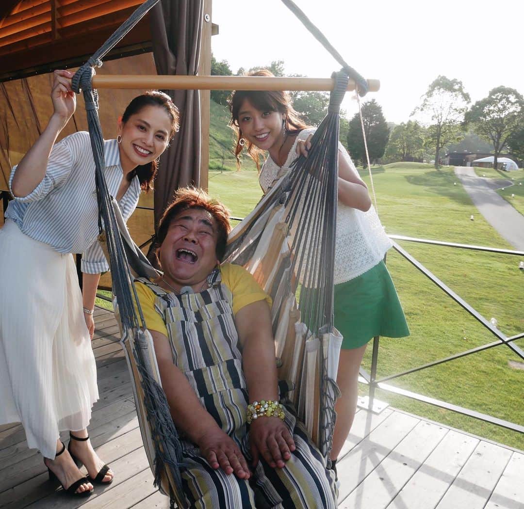 のインスタグラム：「Please watch us on TV! We’ll show you what is popular in Kyoto🏯✨ -5/26 15:30 on ABC Asahi channel- . . . さぁて、ここはどこでしょう？ 「芸能界旅サークル」なんと12弾❣️ . いっぱい食べていっぱい笑った今回の旅😆 これを見れば京都の人気もんが分かりますよー🙌✨ . 関西圏のみなさま💁‍♀️ ABC朝日放送で15:30-16:30です📺 . . #abc朝日放送 #芸能界旅サークル #芸能界旅サークル12 #オススメの旅 #京都旅行 #滋賀旅行 #じゃらん #jalan #jalan_travel #国内旅行 #石塚英彦 さん #岡副麻希 さん #naoliving_travel」