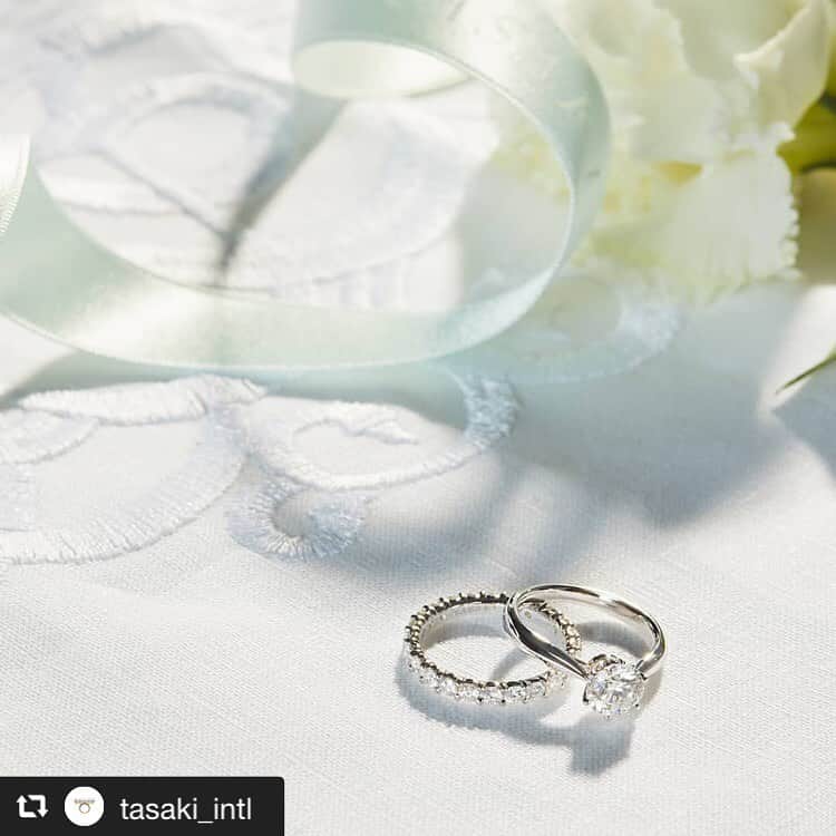 j_paris_bridalさんのインスタグラム写真 - (j_paris_bridalInstagram)「infinite joy and brilliance envelops the two. #TASAKI#PIACEREDIAMOND#diamond#braidel#engagedmentring#weddingring」5月24日 23時15分 - j_paris_bridal
