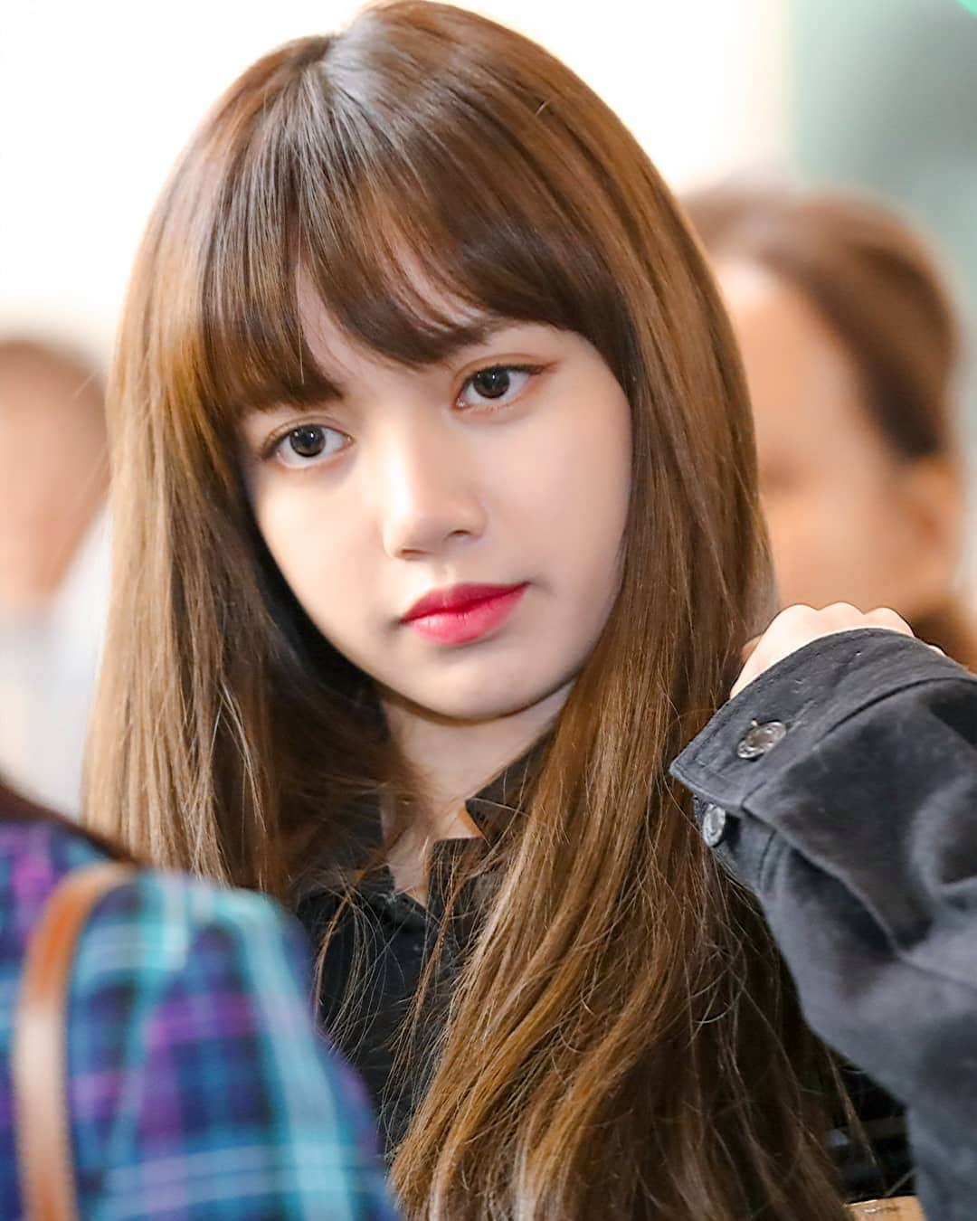 リサさんのインスタグラム写真 - (リサInstagram)「180420 - Gimpo Airport #BLACKPINK#블랙핑크#LISA#리사 —© Sweet Crush」5月24日 23時46分 - lisa.blackpink