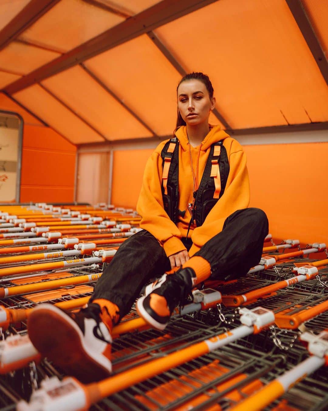 ジョージジーナ&ルーシーのインスタグラム：「@masha_medusa rocking our Tactical Vest 🔥🍊 Shot by @deadstocksnkrblog • • • • • • #georgeginalucy #hypebae #supreme #streetfashion #streetwear #streetstyle #outfit #style #sneakers #nike #kicksonfire #supremenyc #35mm #highsnobiety #hsstyle #baesmentapproved #jumpman #jordan #airjordan #90s #jordans #kicks #accessories #grungegirl #techwear #portraiture #portrait #tumblrgirl」