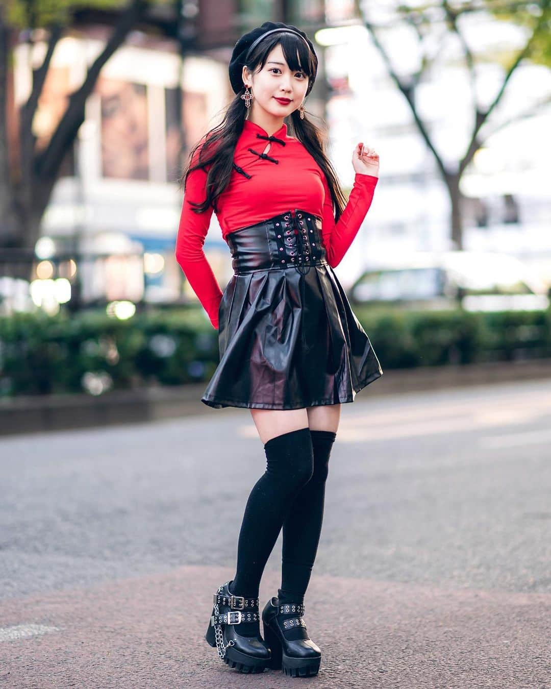 Harajuku Japanさんのインスタグラム写真 - (Harajuku JapanInstagram)「Aspiring Japanese idol - and Harajuku shop staffer - Misuru (@meguharajuku) on the street in Harajuku wearing a cheongsam style top with a faux leather corset top skirt, WEGO Harajuku over-the-knee socks, Yosuke platforms, and a Listen Flavor Harajuku beret.」5月25日 0時02分 - tokyofashion