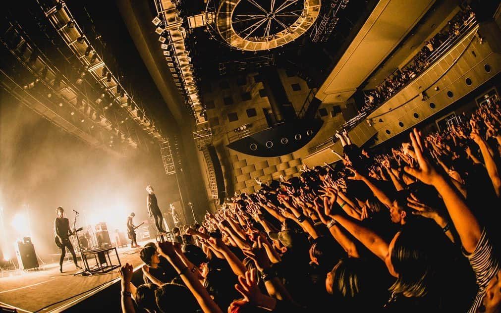 coldrainさんのインスタグラム写真 - (coldrainInstagram)「HEY-SMITH“Life In The Sun TOUR FINAL SERIES” 大阪🔥 #coldrain Photos by @yamada_mphoto」5月24日 23時55分 - coldrain_official