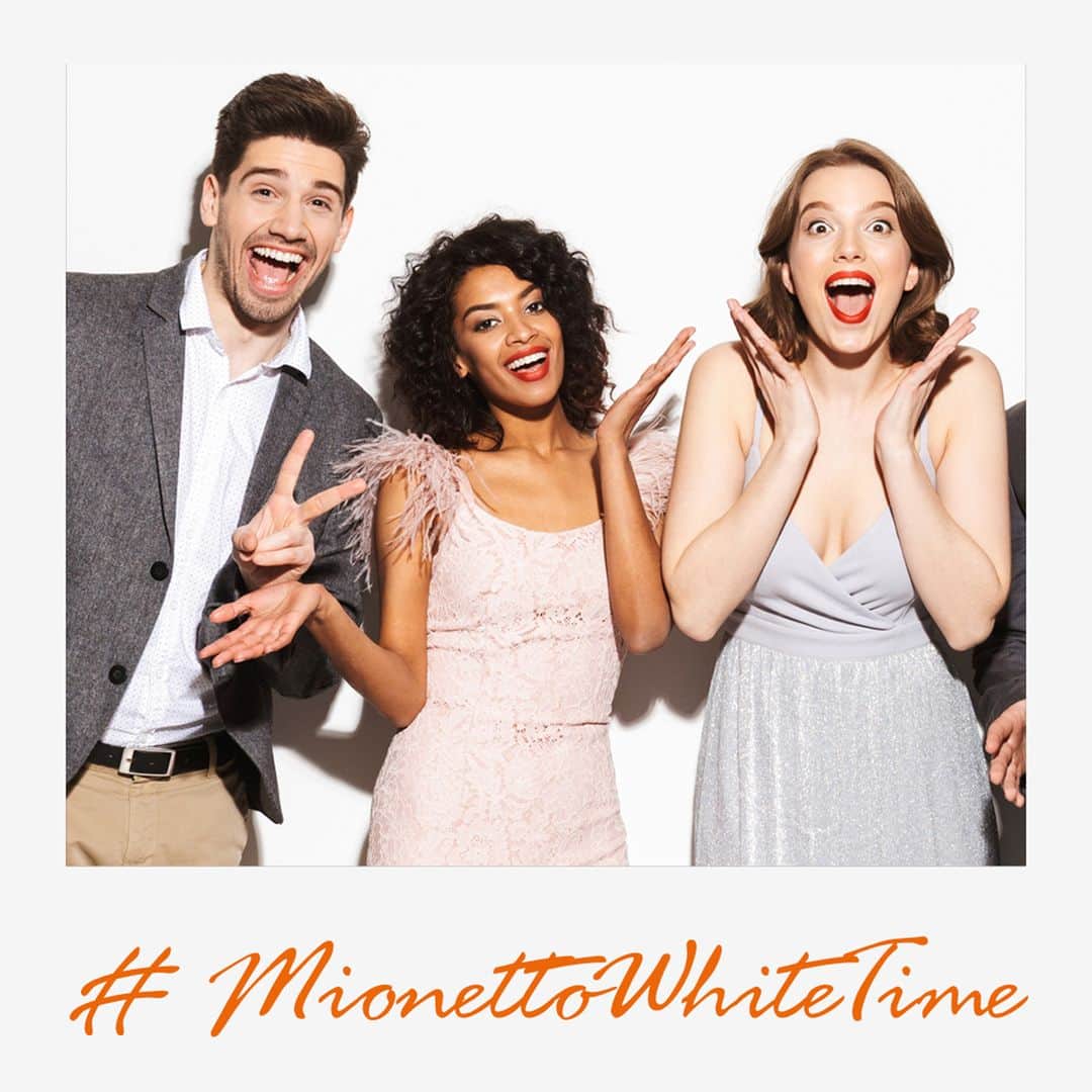 Mionetto Proseccoさんのインスタグラム写真 - (Mionetto ProseccoInstagram)「Celebrate with glamour and lightness the coming of spring! #MionettoWhiteTime」5月25日 0時00分 - mionetto_prosecco