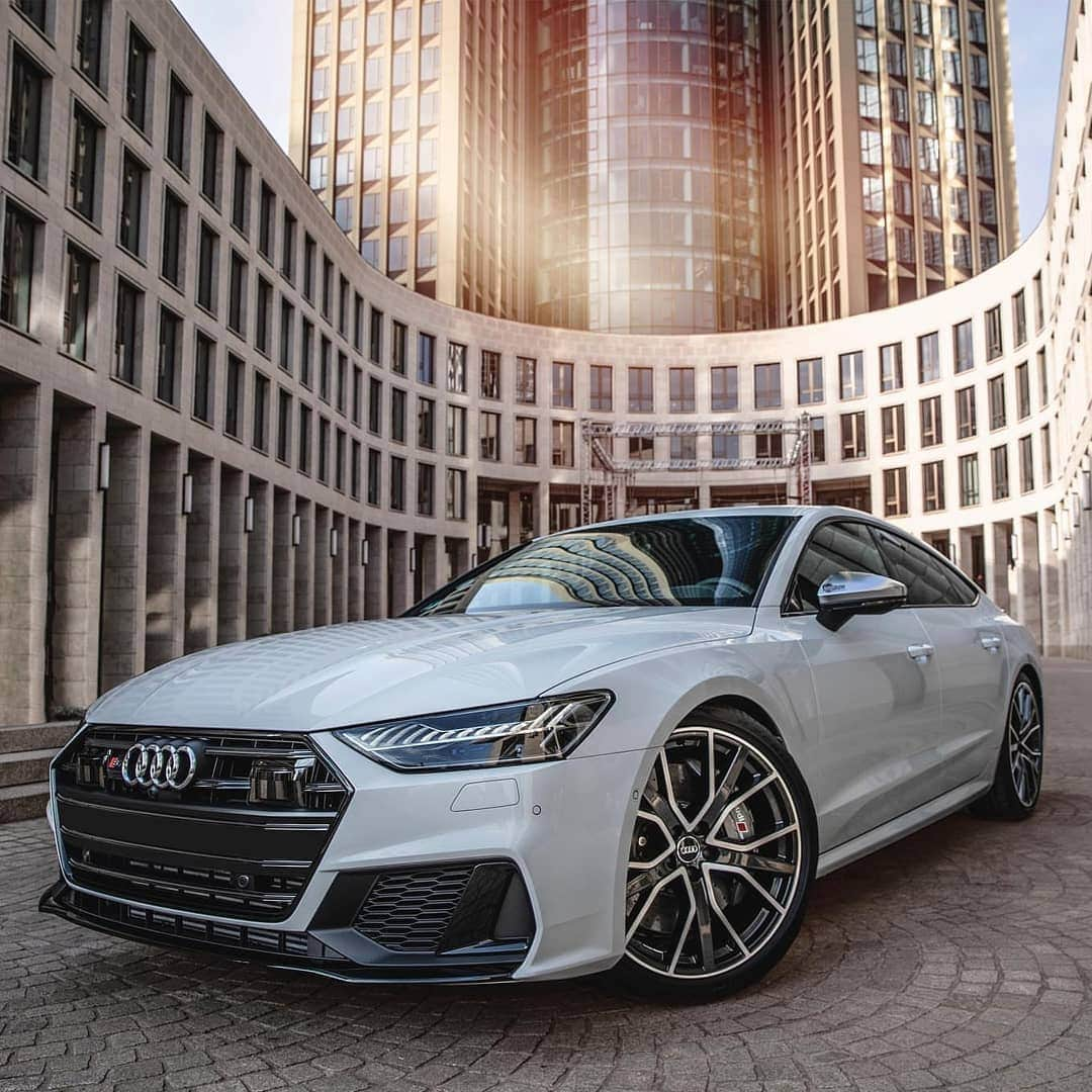 Kik:SoLeimanRTさんのインスタグラム写真 - (Kik:SoLeimanRTInstagram)「The brand new 2020 Audi S7 by @auditography  Yay or nay?」5月25日 0時00分 - carinstagram