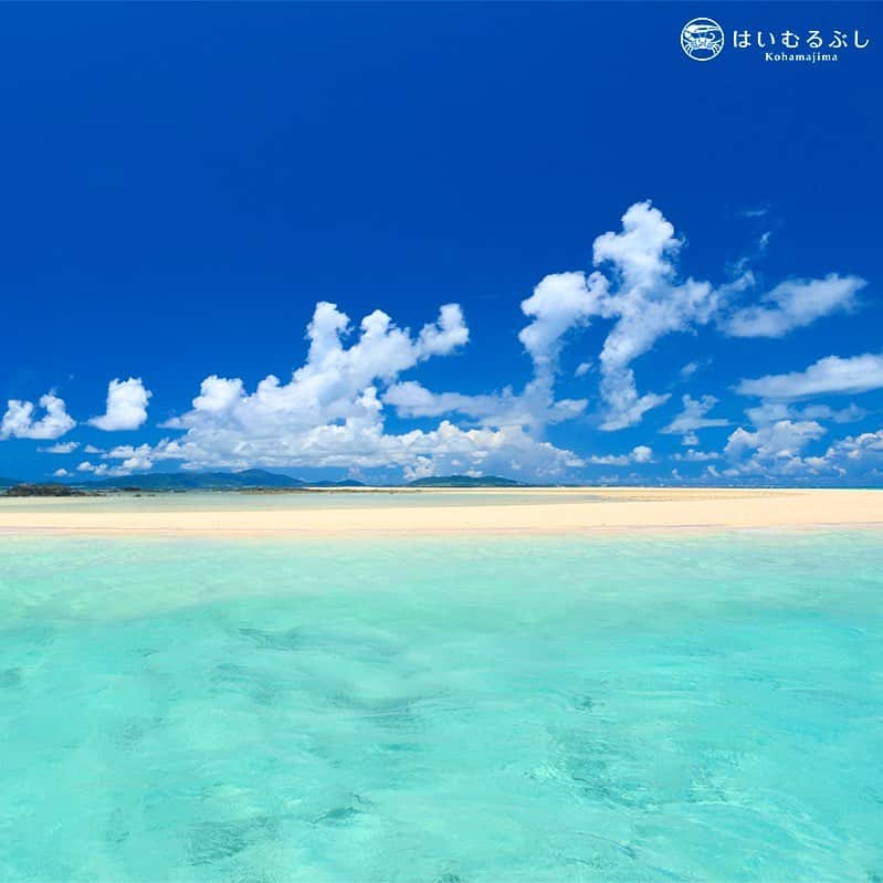 HAIMURUBUSHI はいむるぶしさんのインスタグラム写真 - (HAIMURUBUSHI はいむるぶしInstagram)「サンゴ砂が自然に堆積してできた奇跡島「浜島」。青く澄んだ海に浮かぶ白い砂浜は幻の島のようにも見えます。#沖縄 #八重山諸島 #浜島 #幻の島 #シュノーケル #ツアー #小浜島 #リゾート #ホテル #はいむるぶし #japan #okinawa #yaeyamaislands #hamajima #maboroshinoshima #snorkeling #tour #kohamaisland #beachresort #haimurubushi #bluesea #whitesand」5月25日 0時28分 - haimurubushi_resorts