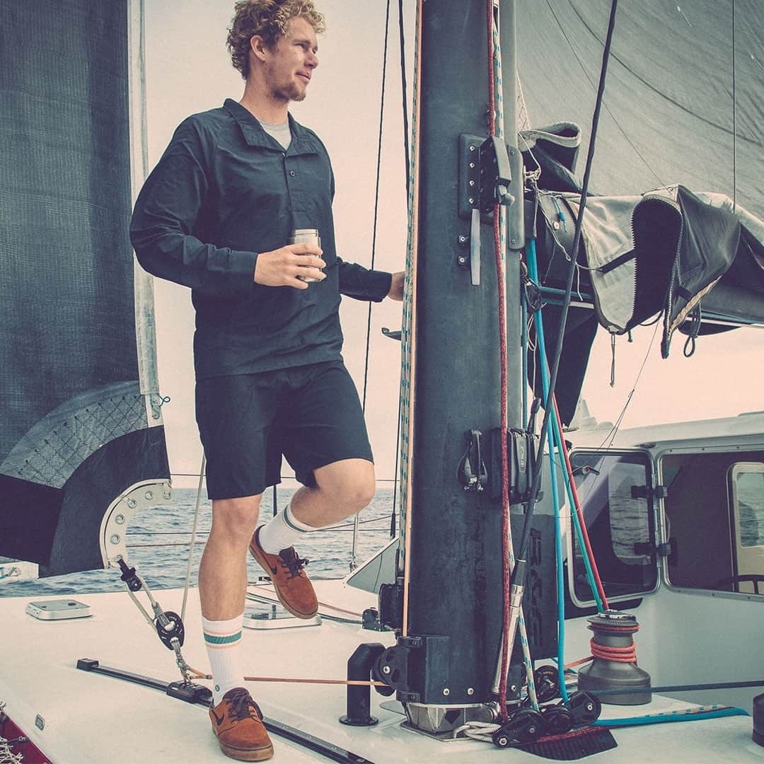 Stanceさんのインスタグラム写真 - (StanceInstagram)「Live a life of color, outside the lines. ⛵️ @john_john_florence for #UncommonSolids  #PunksandPoets」5月25日 0時30分 - stanceofficial