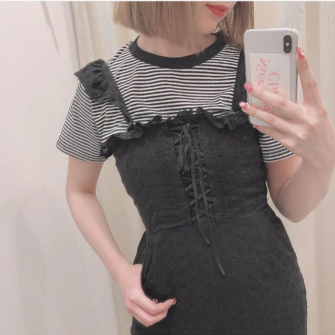 one after another NICECLAUPさんのインスタグラム写真 - (one after another NICECLAUPInstagram)「ㅤㅤㅤㅤㅤㅤㅤㅤㅤㅤㅤㅤㅤ  ㅤㅤㅤㅤㅤㅤㅤㅤㅤㅤㅤㅤㅤ 【 white&black Dress collection 】 ㅤㅤㅤㅤㅤㅤㅤㅤㅤㅤㅤㅤㅤ  店頭でも品薄状態の レースロンパースが WEB  STOREに再入荷🌻 ㅤㅤㅤㅤㅤㅤㅤㅤㅤㅤㅤㅤㅤ ¥7,900+tax ㅤㅤㅤㅤㅤㅤㅤㅤㅤㅤㅤㅤㅤ  photo by @nonon0302  ㅤㅤㅤㅤㅤㅤㅤㅤㅤㅤㅤㅤㅤ﻿﻿﻿﻿﻿﻿﻿﻿﻿ ﻿﻿﻿﻿﻿﻿﻿﻿﻿﻿﻿﻿﻿﻿ ㅤㅤㅤㅤㅤㅤㅤㅤㅤㅤㅤㅤㅤ﻿﻿﻿﻿﻿﻿﻿﻿﻿﻿﻿ プロフィール欄のURLから❤︎﻿﻿﻿﻿﻿﻿﻿﻿﻿﻿﻿﻿﻿﻿﻿﻿﻿﻿﻿ @niceclaup_official_﻿﻿﻿﻿﻿﻿﻿﻿﻿﻿﻿﻿﻿ ㅤㅤㅤㅤㅤㅤㅤㅤㅤㅤㅤㅤㅤ﻿﻿﻿﻿﻿﻿﻿﻿﻿﻿﻿﻿﻿ ﻿﻿ㅤㅤㅤㅤㅤㅤㅤㅤㅤㅤㅤㅤㅤ﻿﻿﻿﻿﻿﻿﻿﻿﻿﻿﻿ ﻿﻿﻿﻿﻿﻿﻿﻿﻿﻿﻿ #niceclaup #niceclaup_ootd #niceclaup_2019ss #ootd #2019ss #fashion #ロンパース #レース #フリル #ナイスクラップのシミラールック #ナイスクラップの身長別コーデ  ㅤㅤㅤㅤㅤㅤㅤㅤㅤㅤㅤㅤㅤ」5月25日 0時56分 - niceclaup_official_