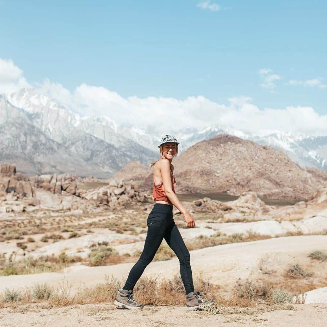 エディー・バウアーさんのインスタグラム写真 - (エディー・バウアーInstagram)「Go anywhere and look like you’ve planned ahead for every possible scenario with these versatile, comfortable leggings. Tap to shop. #WhyIHike #LiveYourAdventure 📷: @dirtbagdarling」5月25日 1時00分 - eddiebauer