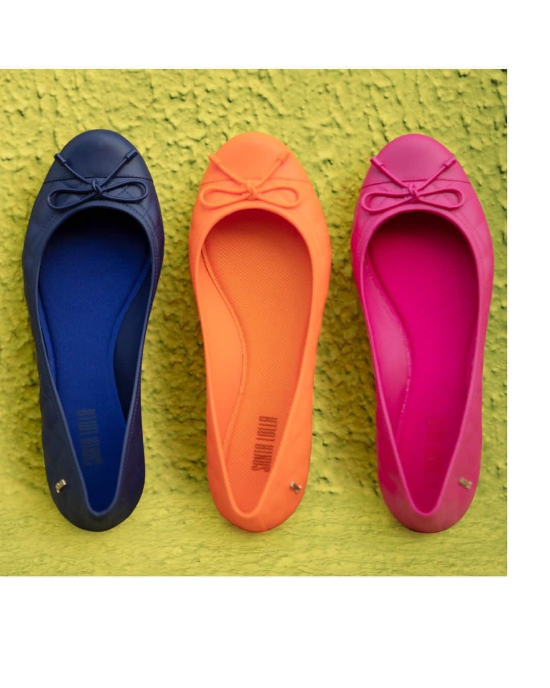 Santa Lollaさんのインスタグラム写真 - (Santa LollaInstagram)「As sapatilhas emborrachadas são maleáveis e, por isso, muito confortáveis! Perfeita para quem busca praticidade e cores no dia a dia! [ R$59,90 cada ] #santalollainv19 #neonshoes #balletflat」5月25日 1時01分 - santa_lolla