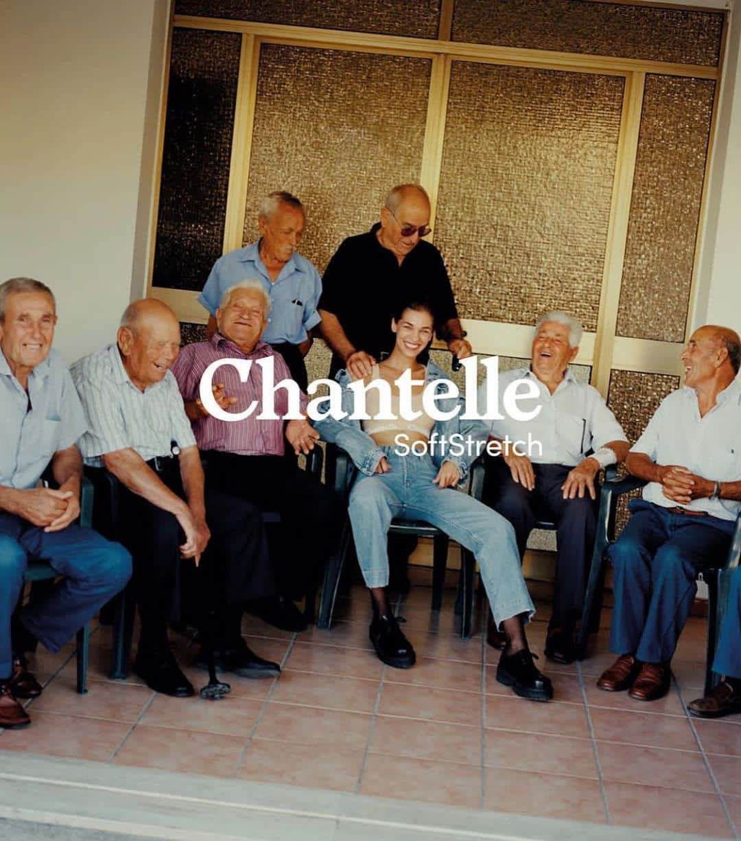 サマンサ・グラドヴィルさんのインスタグラム写真 - (サマンサ・グラドヴィルInstagram)「♥️ Love these guys! ♥️ #chantellelingerie #chantelleparis #mamboitaliano」5月25日 1時23分 - samgradoville