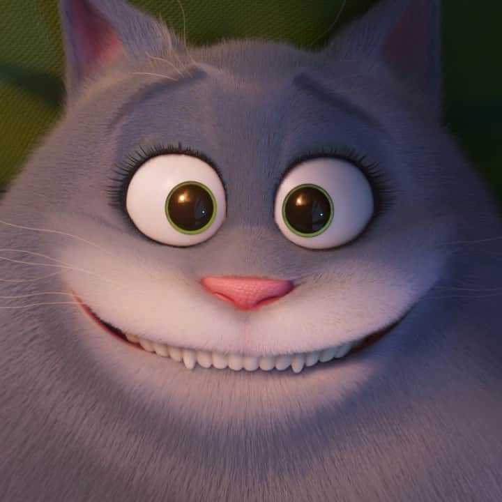 レイク・ベルのインスタグラム：「Pet People! See The Secret Life of Pets 2 two weeks early — on May 25th — exclusively through Fandango. Get tickets now: fandango.com/pets2 🐈🐩🐶🐰」