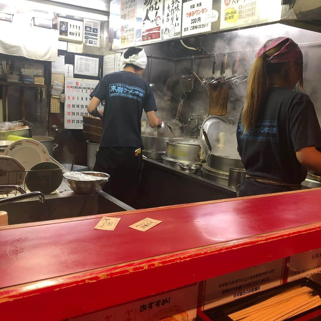 ちゃまさんのインスタグラム写真 - (ちゃまInstagram)「末廣ラーメン🍜 秋田に本店があった！ 見つけてしまったら行かねばならぬと夜中に一人ホテルを抜け出しボンバーよ」5月25日 1時36分 - chamakunchi