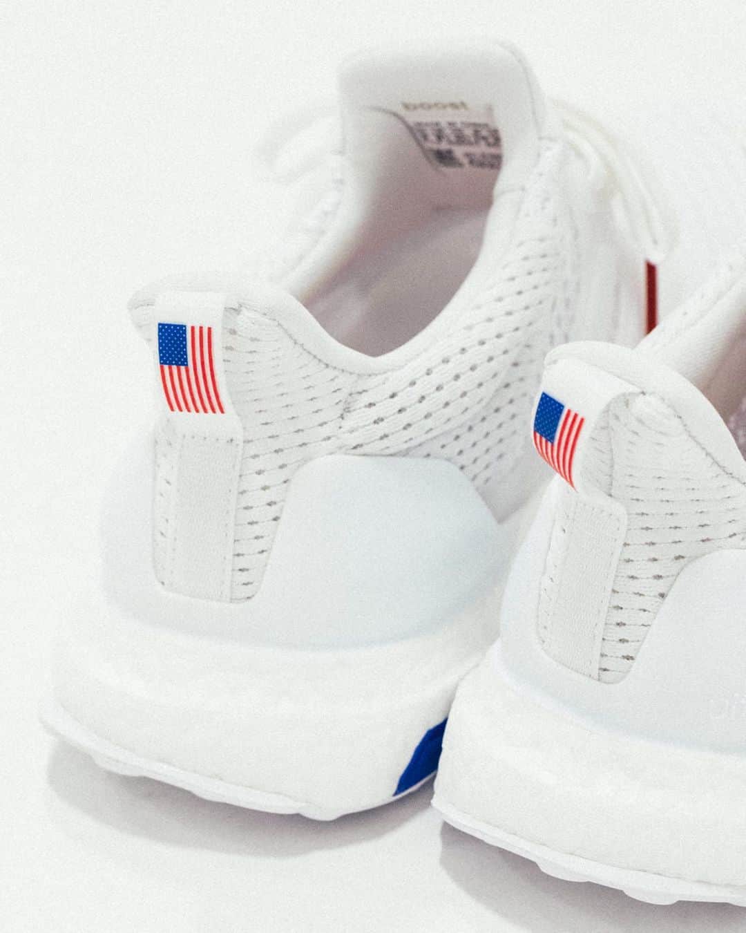 UNDFTDさんのインスタグラム写真 - (UNDFTDInstagram)「Made for summer -- The second iteration of the adidas Ultraboost 1.0 UNDEFEATED features oversized rubberized 5 strike logos, reflective 3M tongue branding, perforated jersey mesh ankle collars, a translucent cage and American flag heel tabs. adidas Ultraboost 1.0 UNDEFEATED “Stars and Stripes” // Available now exclusively at All Undefeated Chapter Stores and Undefeated.com」5月25日 2時42分 - undefeatedinc
