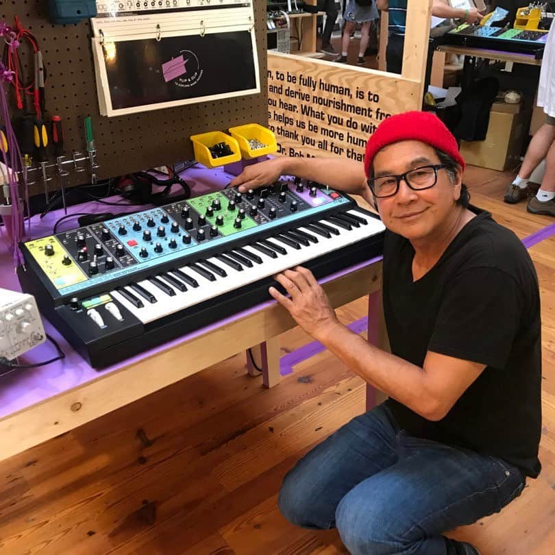 Design Milkさんのインスタグラム写真 - (Design MilkInstagram)「On designmilk.com: We solder and assemble a Moog, talk with "Money Mark" Nishita (@moneymarkofficial), and get a closer look at the new #Moog Matriarch at @moogfest 2019, an eclectic music, art, and technology festival in Durham, North Carolina. @moogsynthesizers」5月25日 2時57分 - designmilk