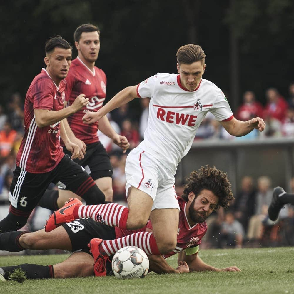 1.FCケルンさんのインスタグラム写真 - (1.FCケルンInstagram)「Zum Abschluss der Saison gewinnt der FC das Freundschaftsspiel gegen die SpVg Porz. Für den #effzeh trafen: Nartey ⚽, Koziello ⚽, Terodde ⚽, Szöke ⚽⚽⚽, Özcan ⚽, J. Horn ⚽」5月25日 3時01分 - fckoeln