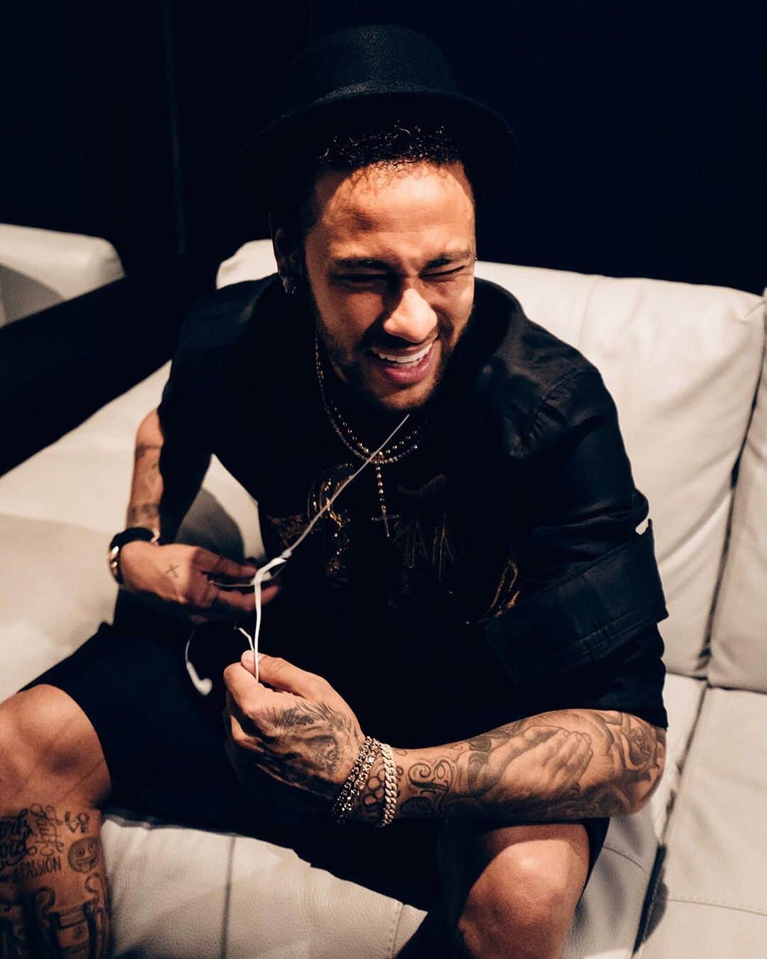 HYPEBEASTさんのインスタグラム写真 - (HYPEBEASTInstagram)「We caught up with @neymarjr to talk tattoo culture in the footballing world, which of his 70 tattoos is his favorite, his new "Spirit of the Brave" fragrance with @diesel, and more. Click the link in bio for full details. Photo: PA Mullier / @hypebeastfr」5月25日 3時30分 - hypebeast