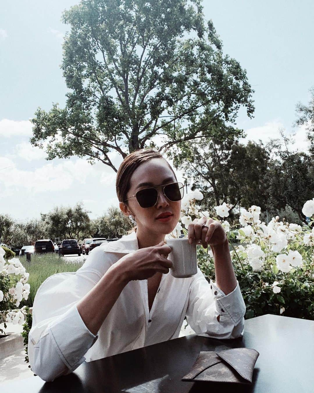 クリッセル・リムさんのインスタグラム写真 - (クリッセル・リムInstagram)「Morning coffee in the bay ☕️」5月25日 3時40分 - chrisellelim