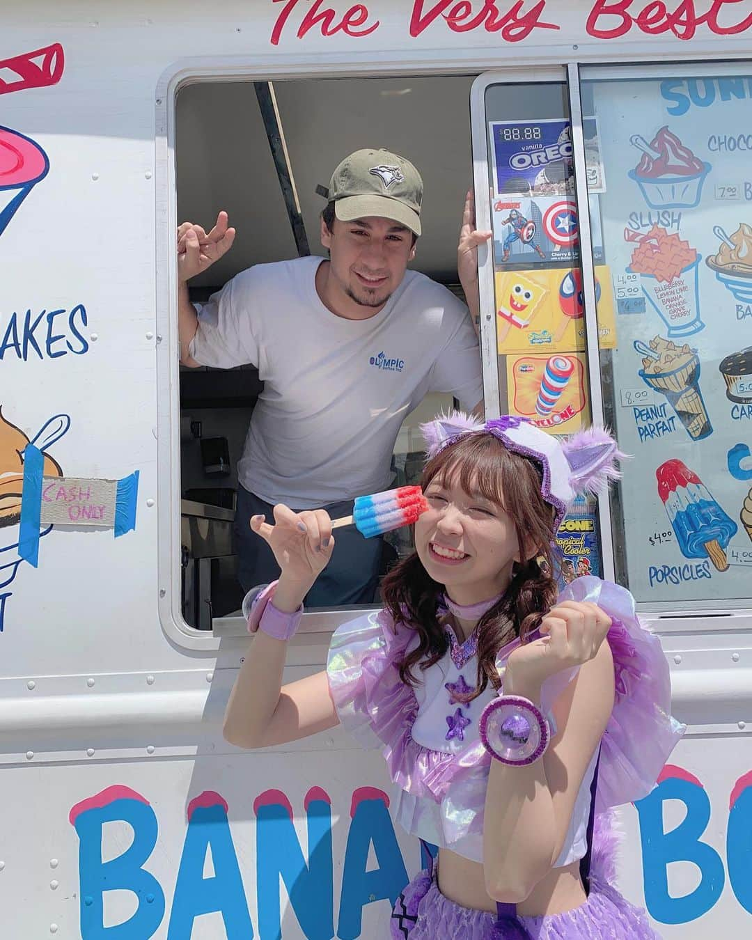 松田美里さんのインスタグラム写真 - (松田美里Instagram)「アイス屋さんのnice guy🍧 🇨🇦カラフルでなんでも甘々～ こちら14時半🎒 #wasuta#canada」5月25日 3時36分 - miri_matsuda