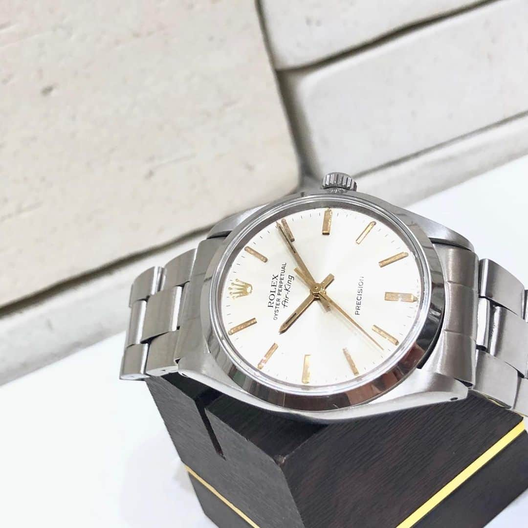 HIROBさんのインスタグラム写真 - (HIROBInstagram)「【名古屋パルコ】  ROLEX OYSTER ¥400,000+tax  パーティ＆セール開催中です！  是非お越し下さいませ。 ☎︎052-238-2075  #baycrews #hirob #vintage #vintagewatch #antiquewatch #fashion #ootd #accessories  #rolex #rolexoyster #cartier #omega #tiffany #chanel #tudor #tudoroyster  #ベイクルーズ #ヒロブ #アンティーク #ヴィンテージ #アクセサリー #レディースウォッチ #チュードル #チューダー #parco #名古屋パルコ」5月25日 14時55分 - hirob.jp