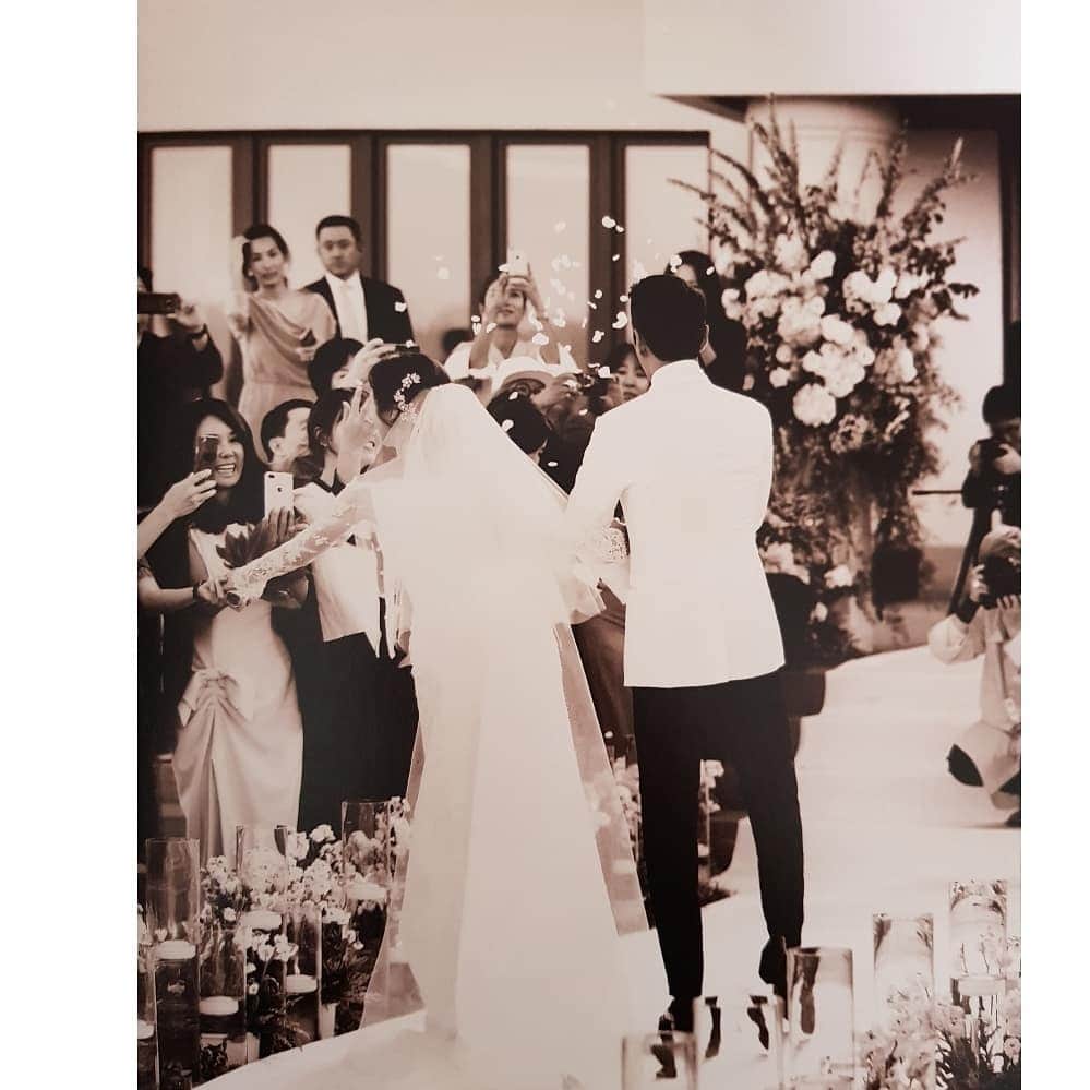 チャ・イェリョンさんのインスタグラム写真 - (チャ・イェリョンInstagram)「2017년5월25일👰🤵 고맙고 사랑해요.  행복하자 우리!❤❤❤」5月25日 15時03分 - chayeryun