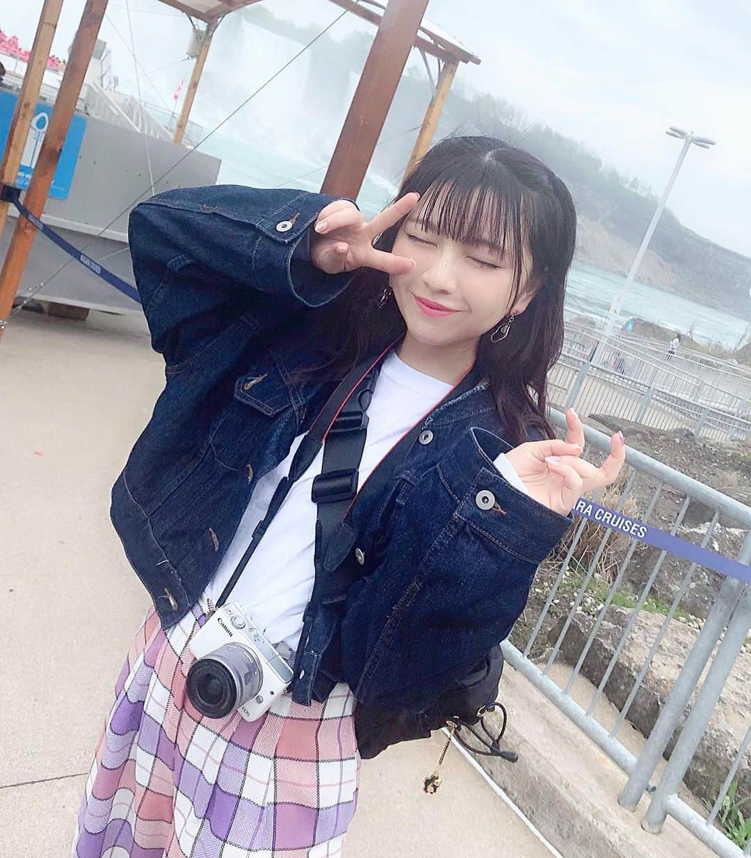 廣川奈々聖さんのインスタグラム写真 - (廣川奈々聖Instagram)「.﻿﻿ ﻿﻿ ﻿久しぶりのパンツスタイル﻿ @snidel_official のだよ🐶﻿📸 ﻿﻿ ･﻿﻿ ･﻿﻿ ･﻿﻿ ﻿#ななせのふく #fashion #canada_gram #ootd #snidel #ヘアアレンジ #ハーフツイン #パンツスタイル #honeysalon #忍法イーブイ隠し」5月25日 14時06分 - nanaseven7_u_u