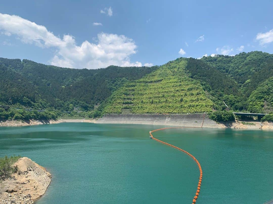 中村優さんのインスタグラム写真 - (中村優Instagram)「宮ヶ瀬ダム⛰ tvk「なかなか日本！〜高速道路女子旅〜」 月曜20:55〜」5月25日 14時08分 - nkmr_yu