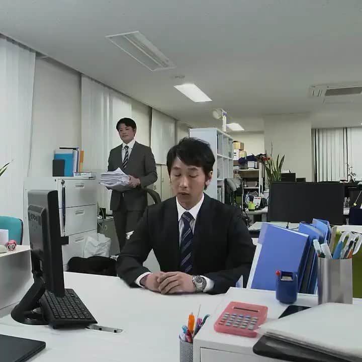 大川竜弥のインスタグラム：「ザ・プレミアム・モルツのCMに出演しました。 #金曜日の神業社員 #プレモル」