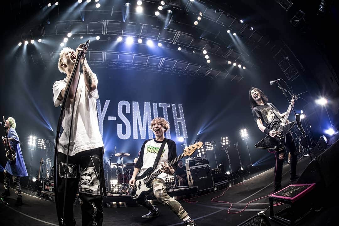 のインスタグラム：「5/24(金) なんばHatch "Life In The Sun TOUR FINAL SERIES"  photo by @hayachinphoto」