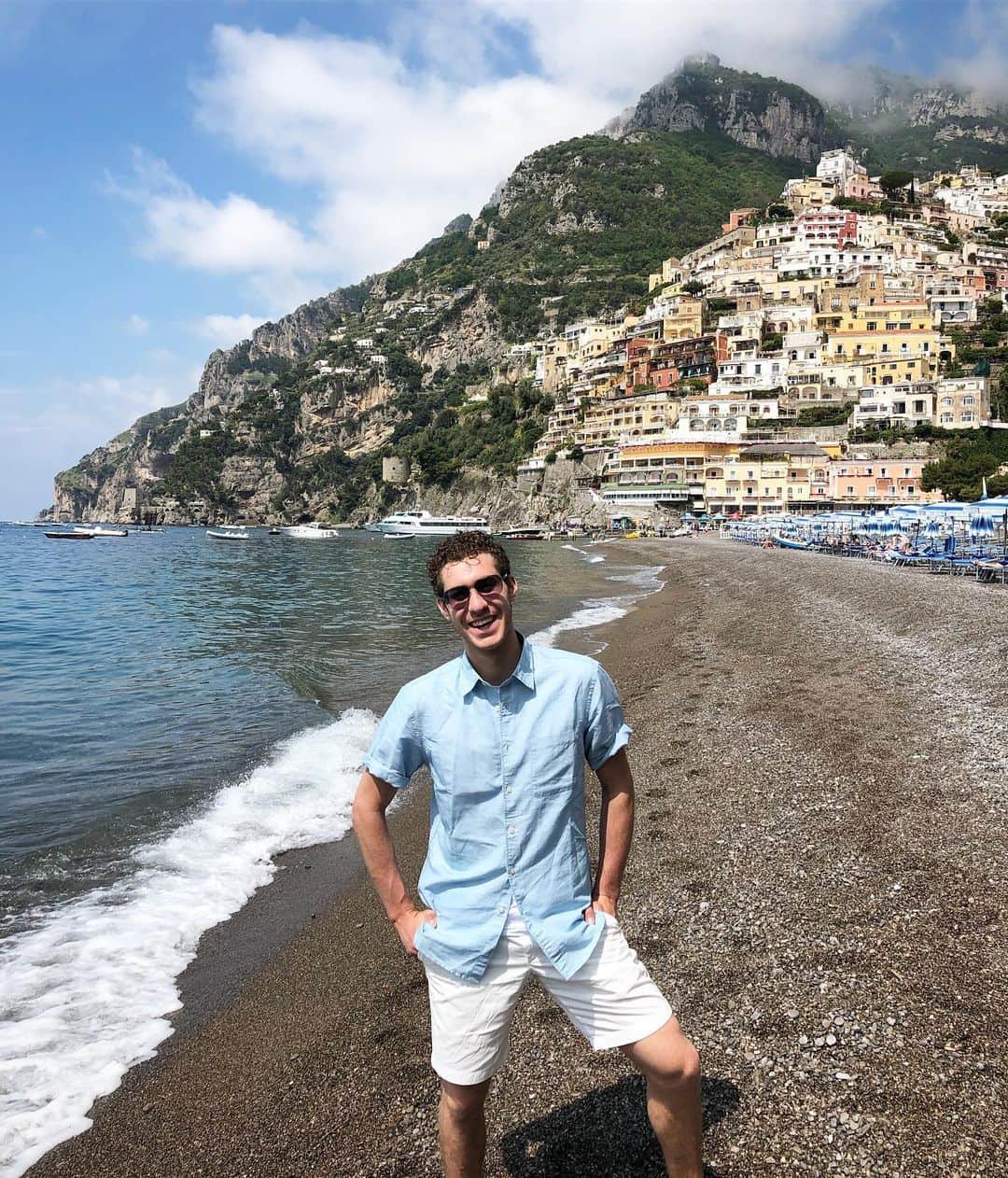 ジェイソン・ブラウンさんのインスタグラム写真 - (ジェイソン・ブラウンInstagram)「😎 ポジターノにいます！#AmalfiCoast #Positano  #Italy 🇮🇹」5月25日 6時44分 - jasonbskates