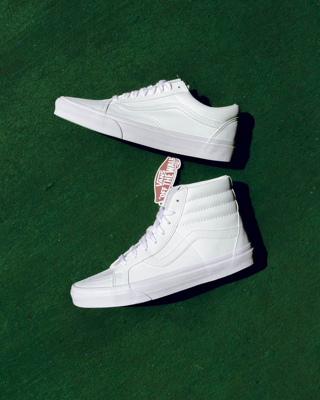 Foot Lockerさんのインスタグラム写真 - (Foot LockerInstagram)「MDW clean. #Vans 'White Leather' Collection Available Now, In-Store and Online」5月25日 6時59分 - footlocker