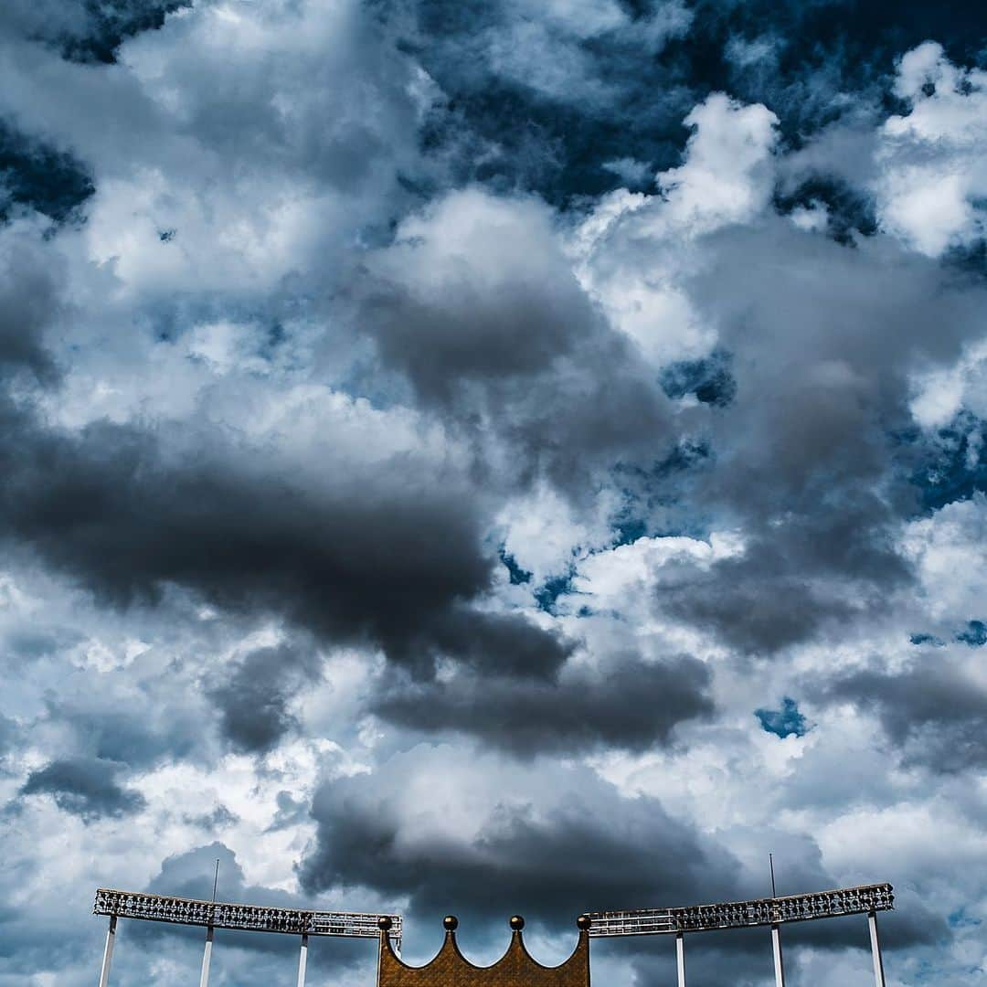 カンザスシティ・ロイヤルズさんのインスタグラム写真 - (カンザスシティ・ロイヤルズInstagram)「Tonight's game has been postponed and is rescheduled for Saturday, May 25 at 7:15 PM. Tickets for the Friday, May 24 game will be honored for the rescheduled game.」5月25日 7時48分 - kcroyals