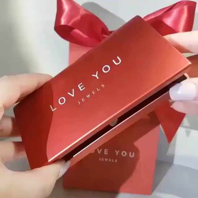 STYLE4GUYSのインスタグラム：「The most Romantic Surprise @LoveYouJewels💥 #loveyoujewels」