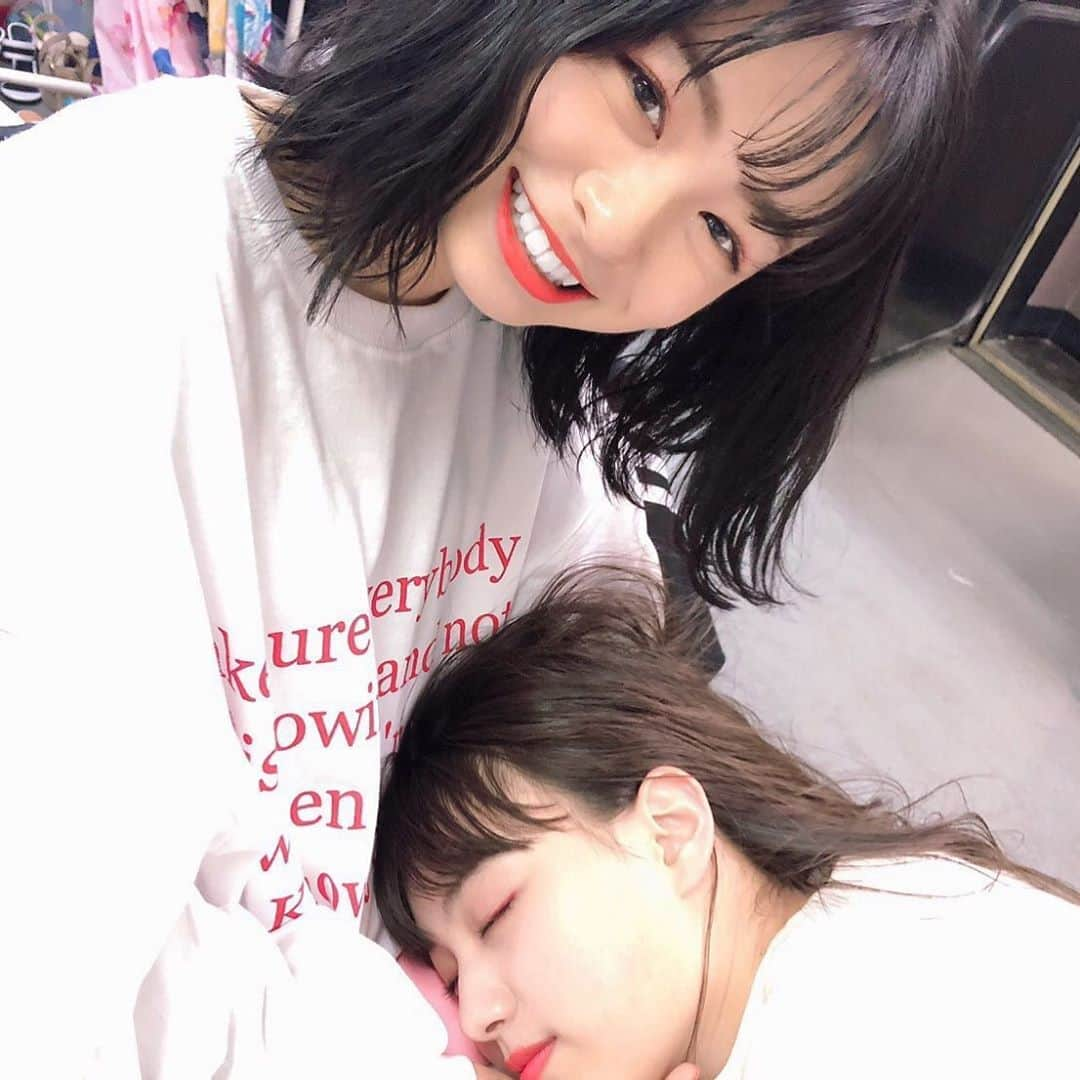 Popteenさんのインスタグラム写真 - (PopteenInstagram)「のあにゃんとリコリコを激写‼📸 撮影中いつもくっついている2人︎🧡見ているだけで癒される〜😽 #Popteen#7月号#のあにゃん#リコリコ#のありこ#先輩後輩#仲良し#ひざまくら#寝顔#オフショット」5月25日 8時17分 - popteen_official