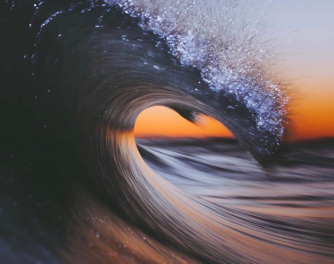 surflineさんのインスタグラム写真 - (surflineInstagram)「State of mind. 📷: @mattclarkoceanimagery」5月25日 8時34分 - surfline