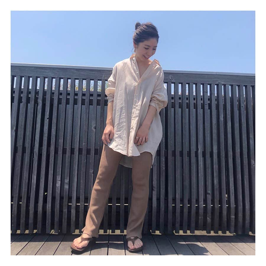 plageさんのインスタグラム写真 - (plageInstagram)「〝Light big shirt〟 In store now！ ・シャツ ¥17,000+tax col:ナチュラル/ベージュ/グレー size:free ・CALUX リブパンツ ¥16,000+tax col:ブラウン/グレー size:36/38 ●INFORMATION●﻿ 只今、Plage博多店ではJQカードのご利用でご請求時に10%OFFとなる大変お得なAMU PREMIUM DAYSを開催中です。ぜひお見逃しなく！﻿ ﻿ #Plage #プラージュ #baycrews #fashion  #coordinate #CALUX」5月25日 8時52分 - plage_jp