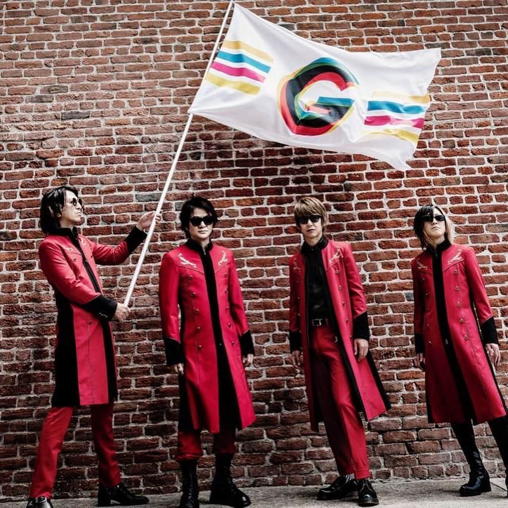 GLAYさんのインスタグラム写真 - (GLAYInstagram)「GLAY 25th Anniversary!!! #GLAY #HAPPYSWING」5月25日 9時27分 - glay0525_official