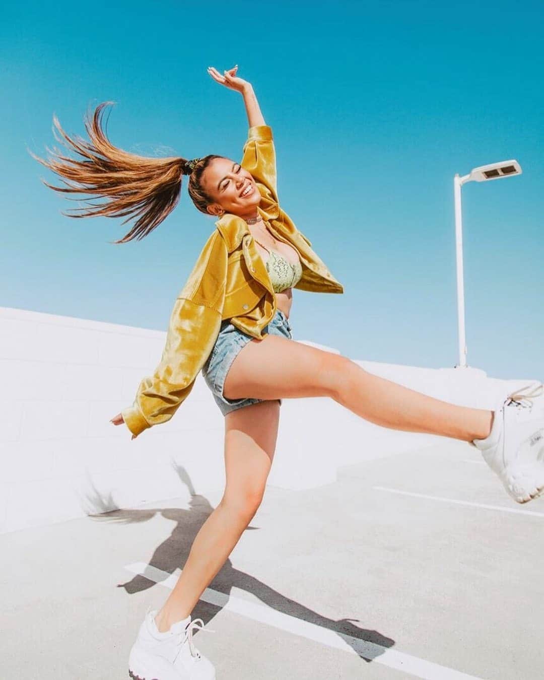 SHEINさんのインスタグラム写真 - (SHEINInstagram)「Comment one place you'd travel to right now. 🏝 @adelainemorin 🔍Search:708176 🔗Link in bio. #SHEIN #SHEINgals #SHEINstyle #swimwear #SHEINsummerfun」5月25日 9時27分 - sheinofficial