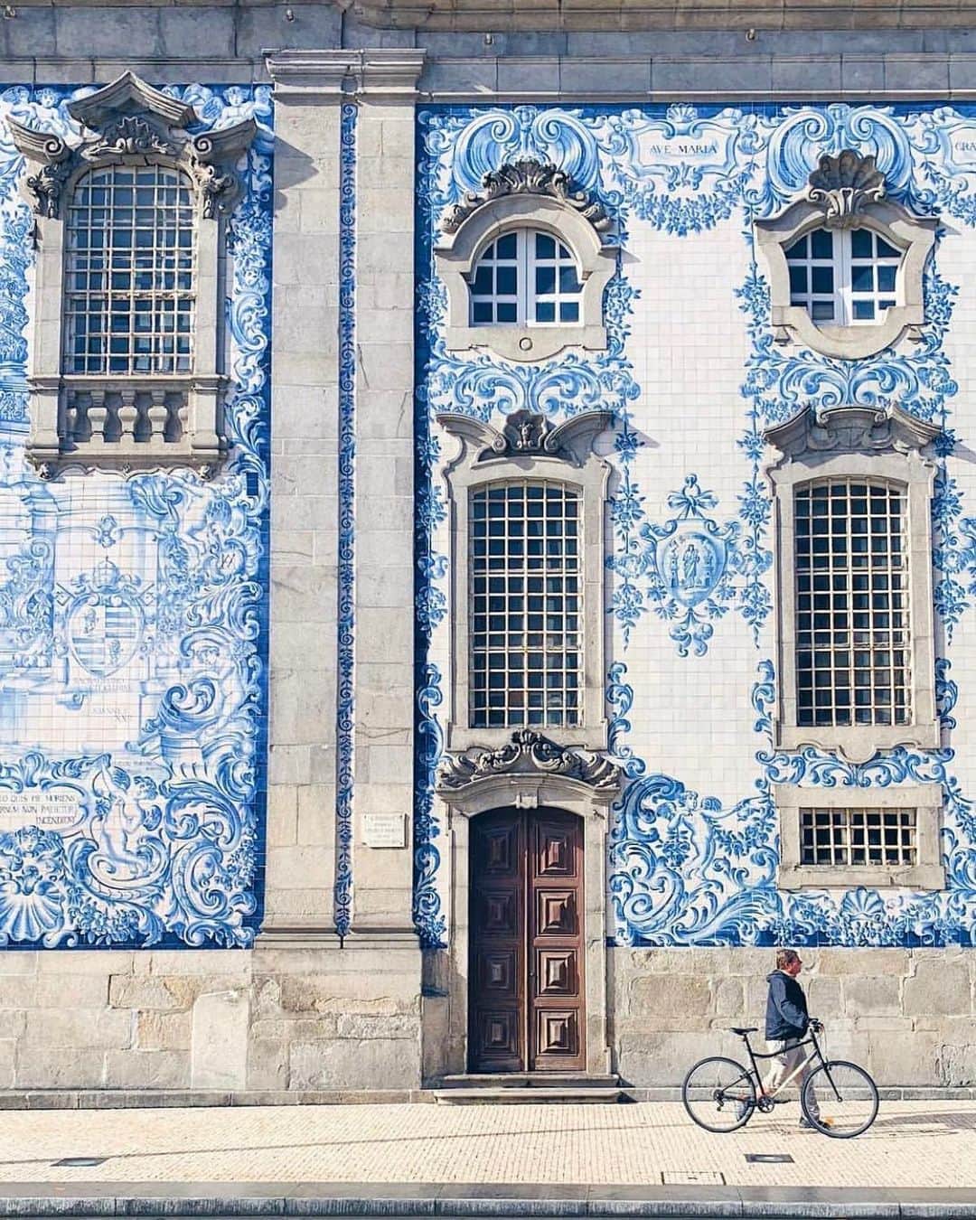 Anthropologieさんのインスタグラム写真 - (AnthropologieInstagram)「You're so pretty, Porto 💙 Photo via @alison__wu」5月25日 9時56分 - anthropologie