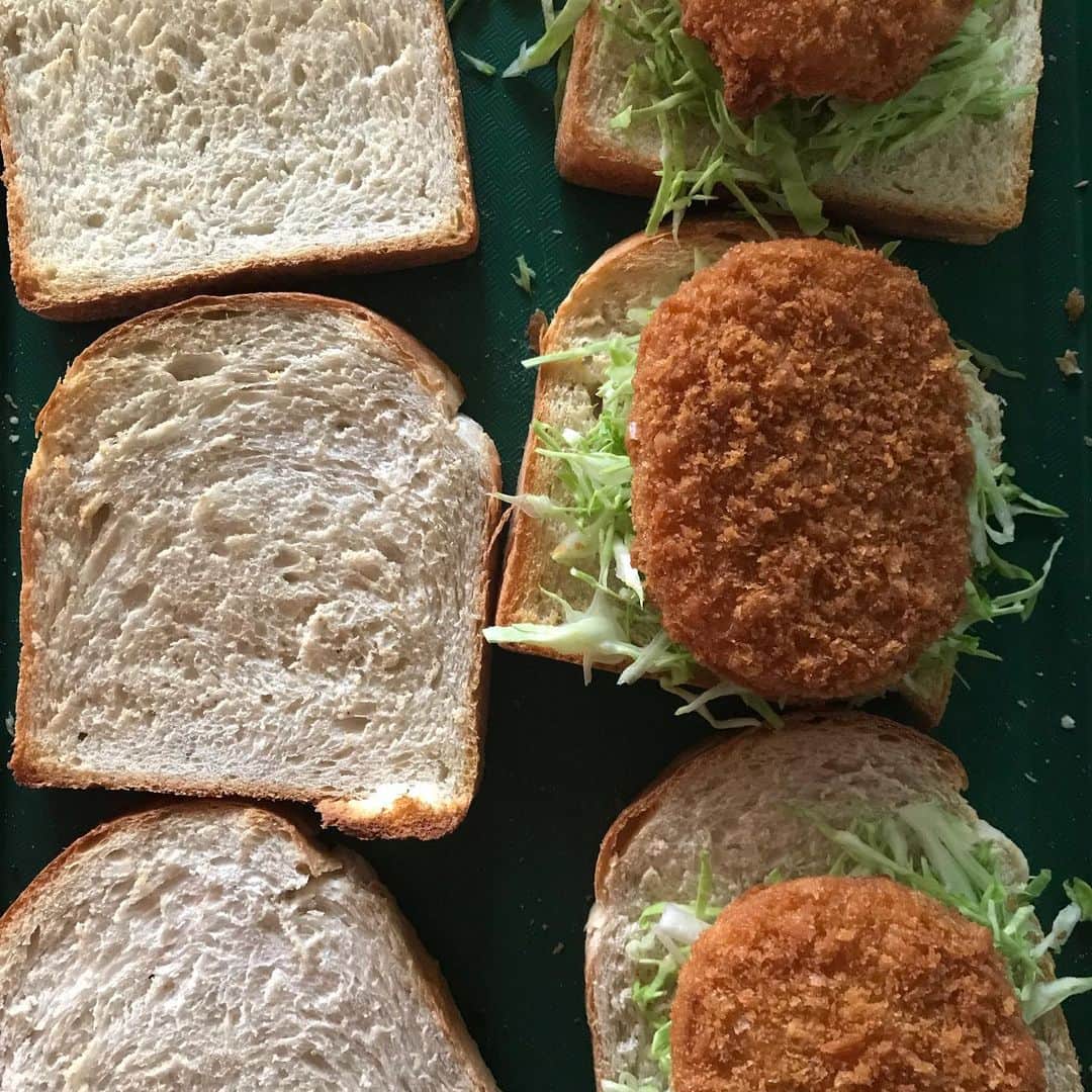 魔女菅原のグルメインスタ