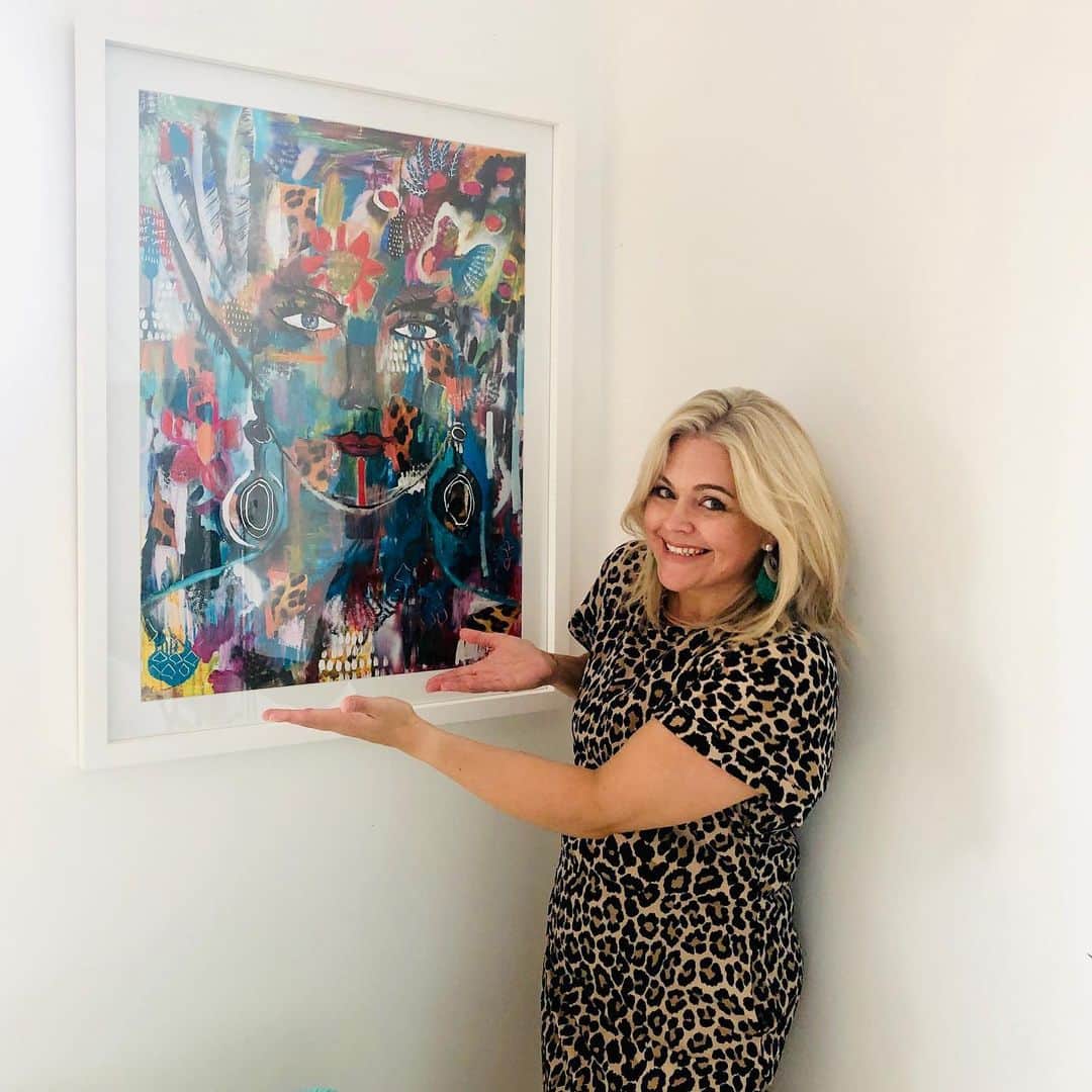 テリーサ・パーマーさんのインスタグラム写真 - (テリーサ・パーマーInstagram)「This is my friend Taryn Brumfitt from @bodyimagemovement She is the Director of “Embrace” the documentary, a must see film on body image. Taryn is raising funds to make her next documentary “Embrace Kids”, which is aimed at helping 8-12 year old girls and boys to build a foundation of positive body image. I believe in Taryn’s mission so much that I’ve joined the project as an Executive Producer. Taryn has set out to raise $250,000 to create the film, once it is made Embrace Kids will be available to every school across the world as a free resource. There are two ways I would love you to help this project. 1. Taryn is running a marathon tomorrow to raise funds for the film, head to @bodyimagemovement and click on the Go Fund Me link in her bio to make a contribution 2. Swipe right to see the Embrace Warrior Woman print created by artist @hollyeva. 100% of all proceeds of the print will go towards the Embrace Kids doco. Head to bodyimagemovement.com to get yours (worldwide shipping is available)! #embracewarriorwoman #ihaveembraced #bodyimagemovement」5月25日 10時30分 - teresapalmer