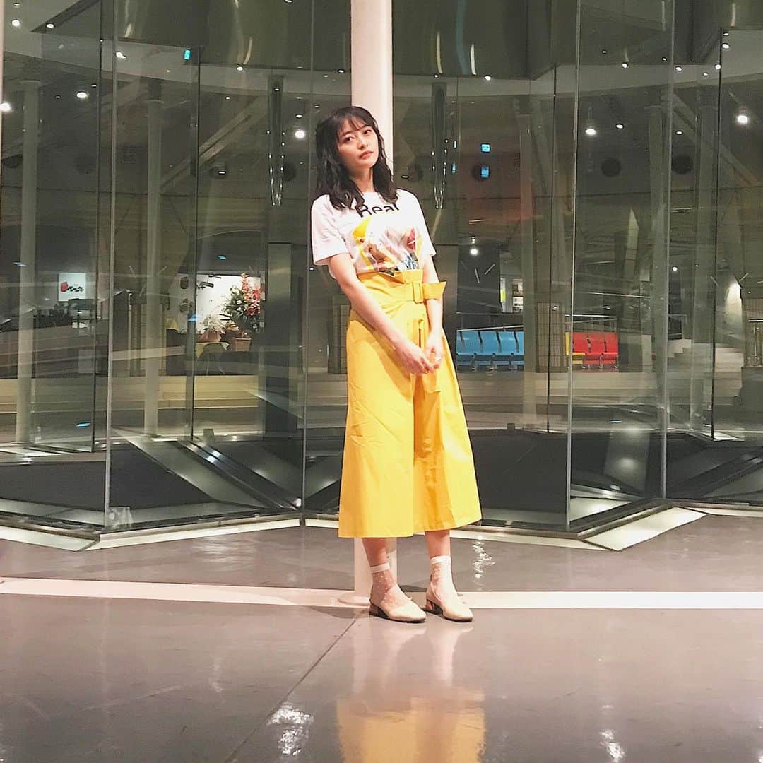 斉藤瑞季のインスタグラム：「黄色に夢中。  #ootd  #yellow  #zara  #springfashion」