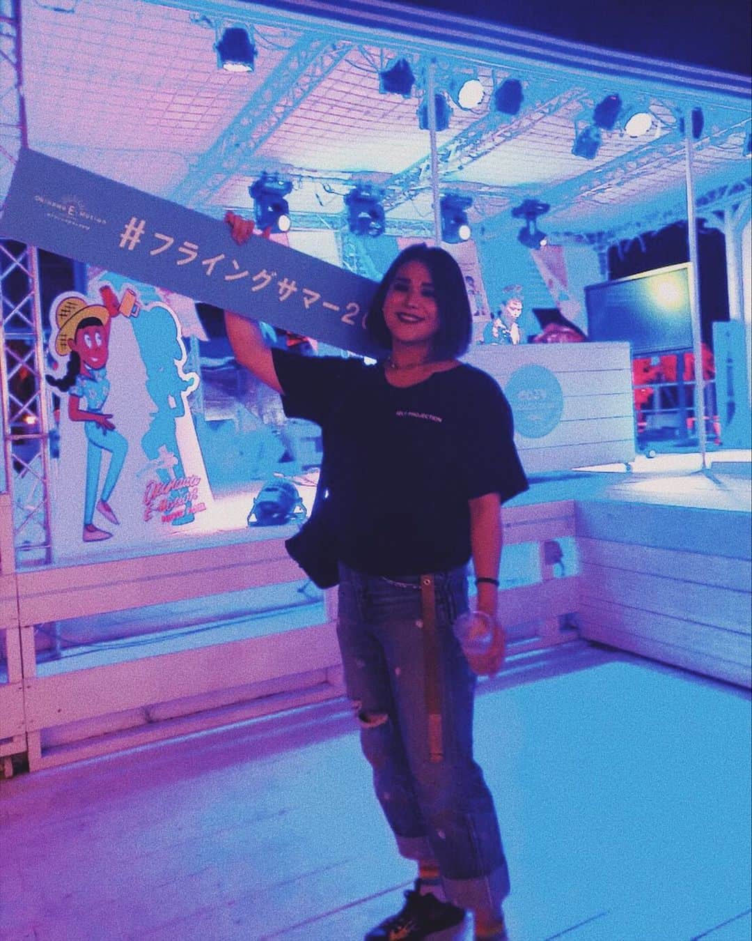 町田宏器さんのインスタグラム写真 - (町田宏器Instagram)「💙💙💙 . . 梅雨入したにもかかわらず、沖縄は天気がよく最高です！ . そして、#オキナワイーモーション スタートしましたね！💕 @okinawa_emotion ←気になる人はチェックです！ . . とにかくアツいイベントがスタートするってことで、前夜祭に潜入してきました！💜💜 . 大好きな方々にお会いできて、、、幸せでしたー❣️飲んで踊って楽しかったなあ！会場の雰囲気も最高。 夏を先取りしちゃいました！ #フライングサマー2019 です😂 . これからもイベント盛りだくさんですよ！僕は6月1、2日も参戦します！ . . 次のポストに続く、、、 . . #oem #okinawaemotion #波の上うみそら公園 #沖縄 #Okinawa #夏先取りイベント #okinawaevent #沖縄イベント #cozybeach #令和最初の夏 #フライングサマー #summer #beach #okinawalover  #憧れの人 #makeupboy #gallerist  #artlover #artgallery」5月25日 11時49分 - hirokinawa