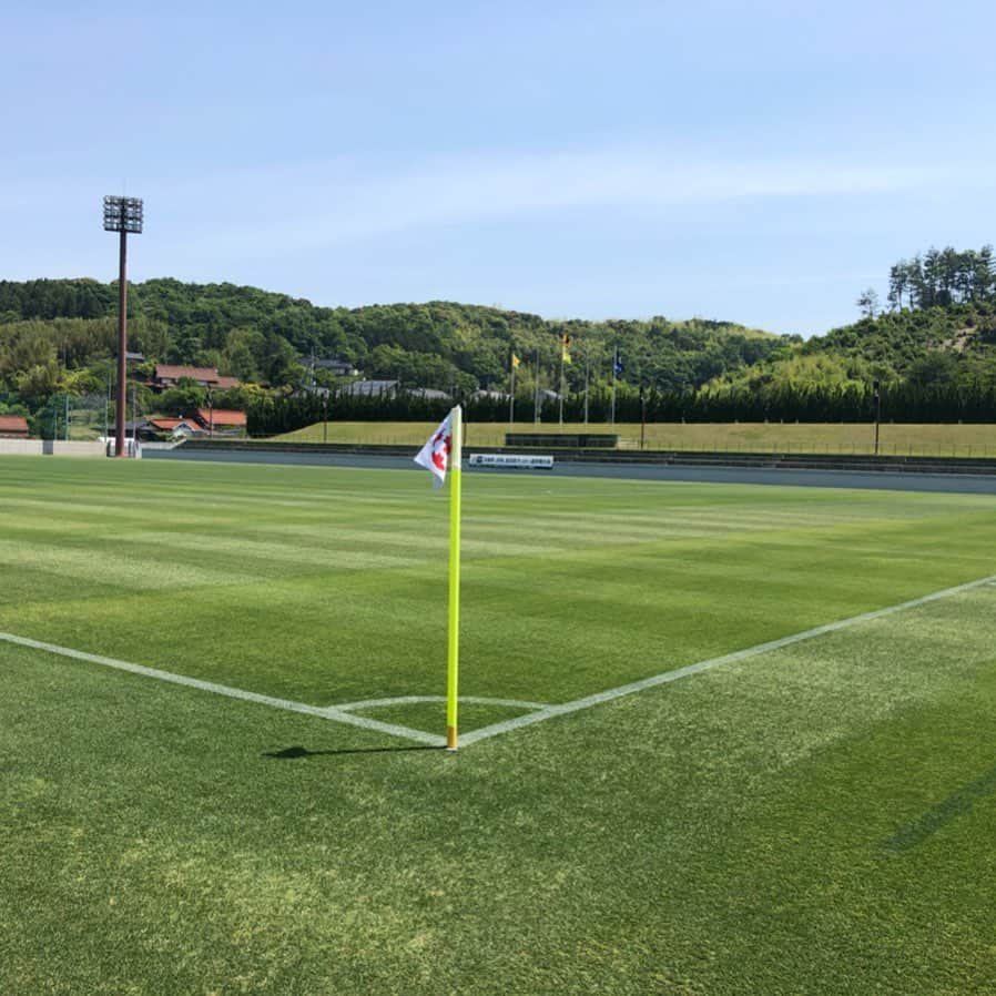 カマタマーレ讃岐さんのインスタグラム写真 - (カマタマーレ讃岐Instagram)「天皇杯 JFA 第99回 全日本サッカー選手権大会 1回戦 松江戦  スタメンが発表されました！ スタメン: GK #瀬口拓弥 DF #荒堀謙次 #武田有祐 #ペスヨン #高木和正 MF #渡辺悠雅 #赤星雄祐 #佐々木渉 #林友哉 FW #木島良輔 #我那覇和樹  監督 #上村健一  sub: GK #服部一輝 DF #柳田健太 MF #池谷友喜 #澤田健太 #濱口草太 #中村亮 FW #福家勇輝  #松江対讃岐」5月25日 12時14分 - kamatama_kouhou