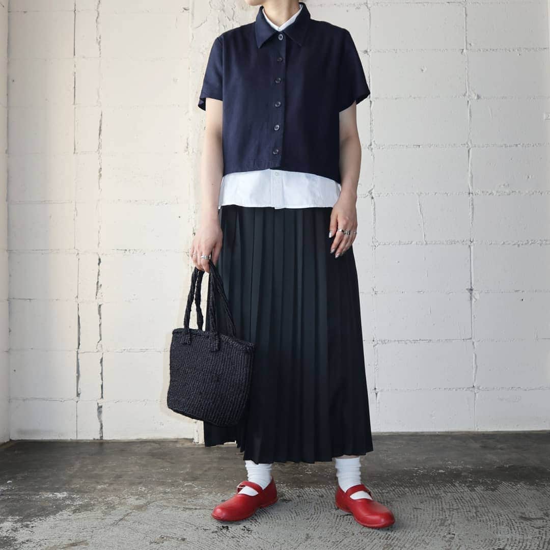 吉祥寺 古着屋 Orfeoさんのインスタグラム写真 - (吉祥寺 古着屋 OrfeoInstagram)「Short Jacket × Pleated Skirt  #orfeo #kichijoji #tokyo #vintage #used #fashion #coordinate #outfits  掲載商品のお問い合わせはメールにて承っております。コメント、DMでのお問い合わせは受け付けておりませんのでご了承ください。」5月25日 12時15分 - orfeokichijoji