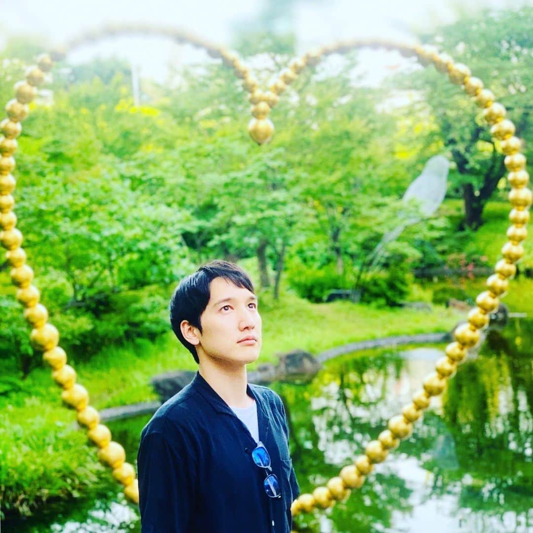 田野倉雄太さんのインスタグラム写真 - (田野倉雄太Instagram)「みなさんこんにちは！  さてさて、今夜は俺スカ第6話です‼️ 終わりが段々と近づいてきて、なんだか寂しい気持ちになってきました…🙀😢 とにかく1人でも多くの方に見ていただきたいです📺🙇‍♀️ その「想いよ届け」のイメージで写真を撮りました👨  宜しくお願い致します‼️ No skirt No life  #俺スカ #日テレ #田野倉雄太 #ジェイアイプロモーション」5月25日 13時16分 - tanokura_yuta_official