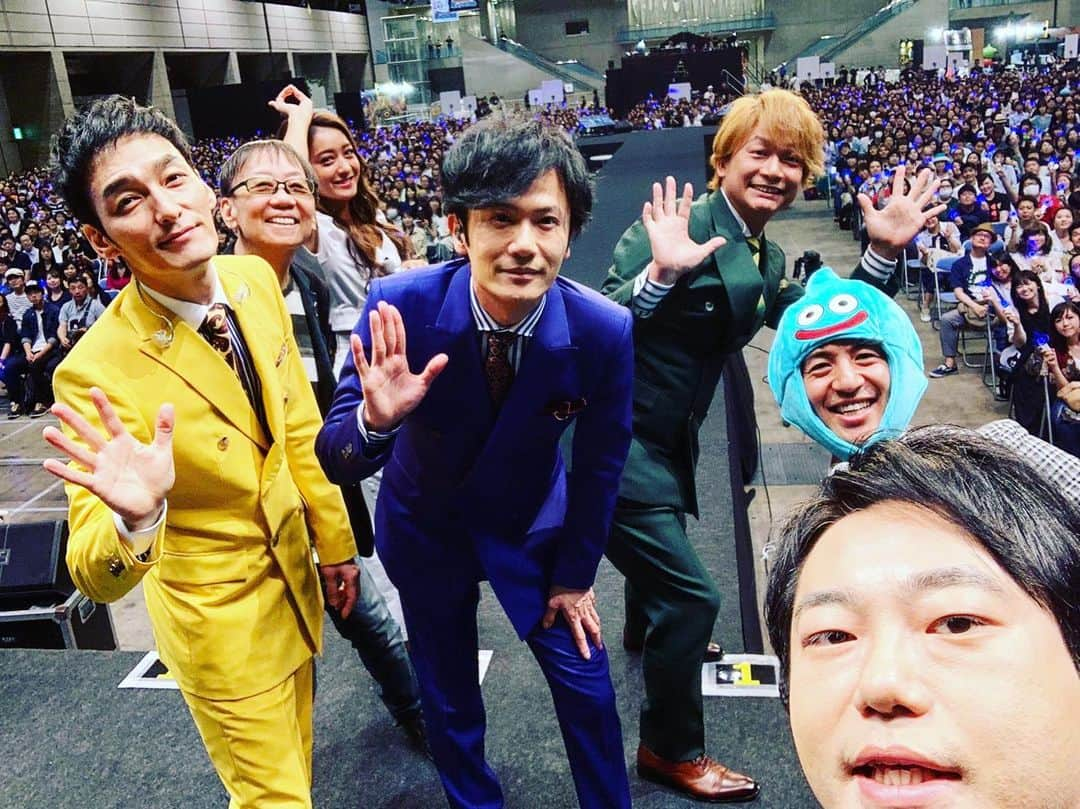 田中大貴さんのインスタグラム写真 - (田中大貴Instagram)「Saturday morning. Very fun!  Happy birthday to DRAGONQUEST!  #ドラゴンクエスト #星ドラ  #生誕祭 #稲垣吾郎 #香取慎吾 #草彅剛 #市村龍太郎 #堀井雄二  スライムマン、実は、ちょっと頭が蒸れ気味でした笑。 熱気抜群でした笑。」5月25日 13時26分 - daiki.tanaka_1980