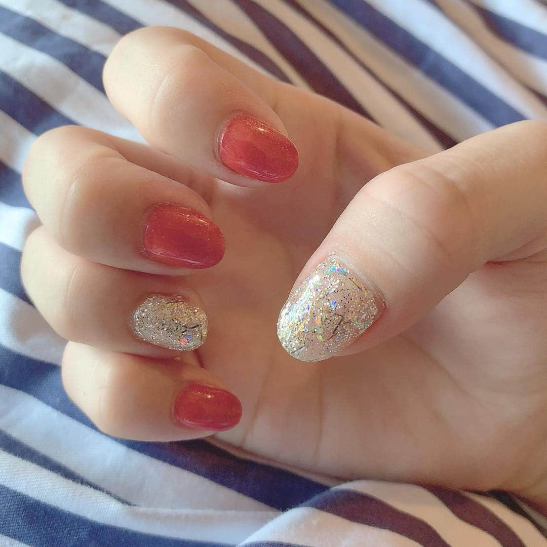 湊あかねさんのインスタグラム写真 - (湊あかねInstagram)「new nail✨  明るい気持ちになる。 #nail  #夏」5月25日 23時11分 - akanesakae