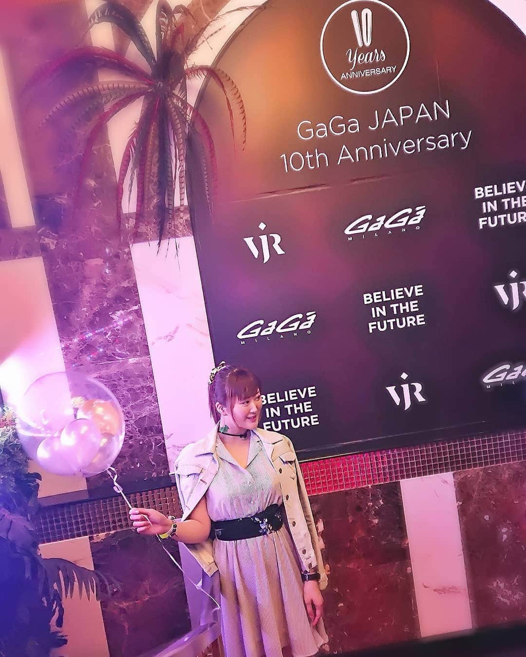 松浦麻里奈さんのインスタグラム写真 - (松浦麻里奈Instagram)「イタリア🇮🇹ウォッチブランド 【GAGA MILANO 10th Anniversary Party 🎉】 Mr.maejima の御招待で😍  GaGa MILANO 10 周年記念 スペイン🇪🇸名門チーム レアル・マドリードが 56 億円で獲得したサッカー王国❣❣❣ ブラジルの至宝、レアル・マドリード所属😮  ヴィニシウス・ジュニオール選手が スペシャルゲストとしてpartyに参加(๑•ω-๑) 前回は、ネイマール選手が🍒 @gagamilano_jp @gagamilanoworld @viniciusjunior  #ガガミラノ #GaGaMILANO #anniversary #party #時計 #watch#海外 #サッカー選手 #来日イベント #ヴィニシウスジュニオール #viniciusjunior  #soccer #soccer⚽️ #professional #wonderful . #worldstar #artist #resort #friend #food  #movies #photograph #gallery #happybirthday #l4l #likeforlikes #kintan #kintan六本木 #六本木焼肉kintan #松浦麻里奈」5月25日 23時05分 - ay114.831m