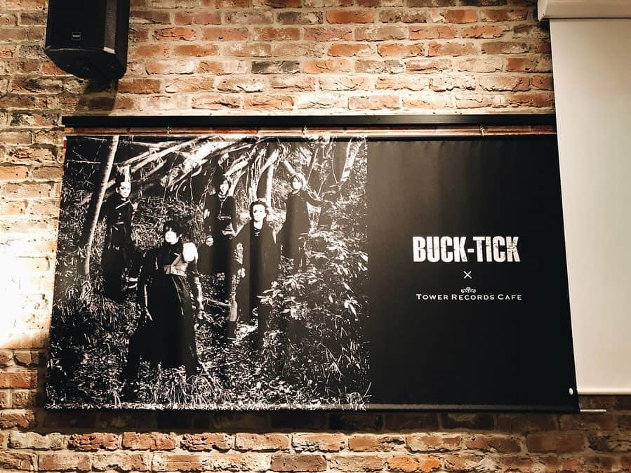 marikill66さんのインスタグラム写真 - (marikill66Instagram)「✼ 🐱☕️ * #BUCKTICK #BUCKTICKカフェ #BUCKTICKコラボカフェ  #bucktickcafe #バクチクカフェ #くるみラテ #ラテアート #タワレコカフェnu茶屋町 #cat * #marikill66_0525 #marikill66bt」5月25日 23時28分 - marikill66